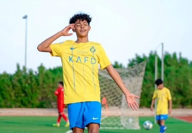 ۱۶ باشگاه به دنبال پسر رونالدو!