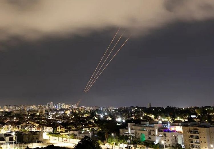چرا ایران حمله موشکی به اسراییل را از پیش اطلاع داد؟