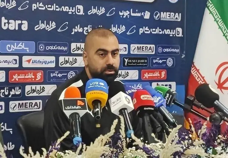 مازیار زارع: آقای استقلال، آقای پرسپولیس، سن این بچه مناسب تماس شما نیست، خرابش نکنید!