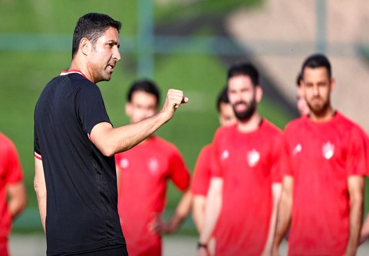 مهاجم سابق پرسپولیس: هاشمیان برای موفقیت باید متانت را کنار بگذارد