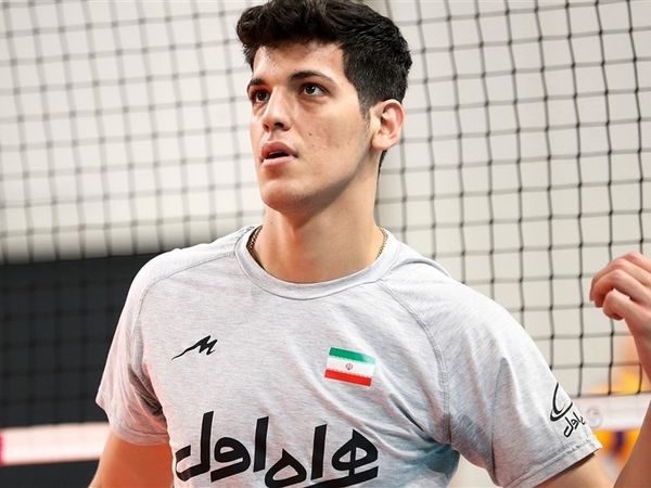 صابر کاظمی برای درمان امشب به ایران باز میگردد