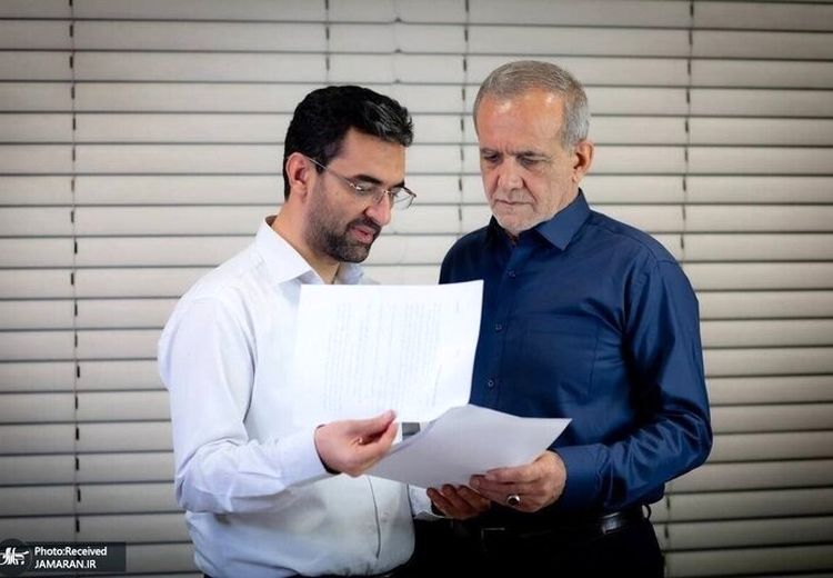 انتقاد آذری‌جهرمی به عملکرد دولت پزشکیان