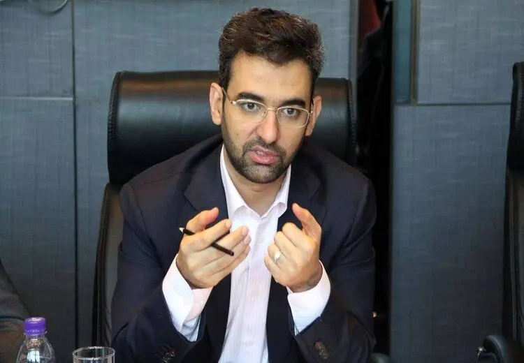 آذری جهرمی: میزان بدهی دولت از سال ۱۴۰۰ نه تنها کاهش نیافته بلکه افزایش هم یافته!