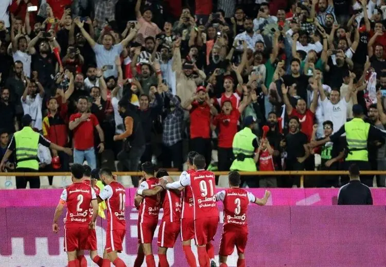 خواسته‌های عجیب هوادار متمول از باشگاه پرسپولیس!