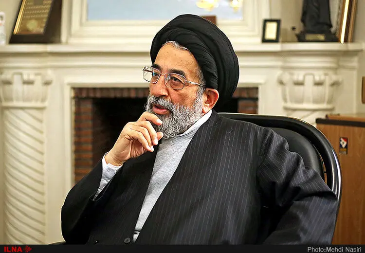 موسوی لاری:اینکه دوربین بگذارند و از دخترهای مردم عکس بگیرند، جواب نمی دهد/ متاسفم که تمام همّ و غمّ دولت حجاب شده است