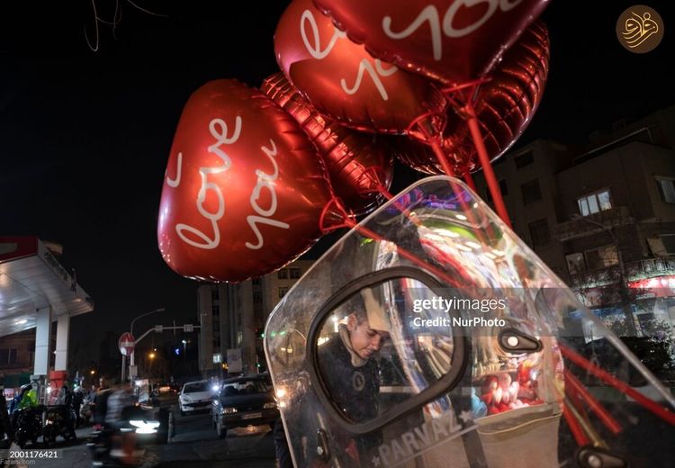 تصاویری از تهران در روز ولنتاین