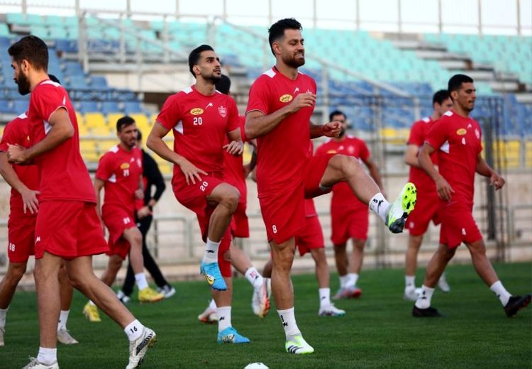 پرسپولیسی‌ها همچنان امیدوار تمرین می‌کنند