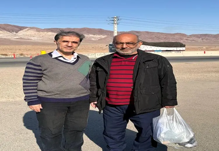 اولین تصویر از علی شکوری‌راد و حسین کروبی پس از آزادی

