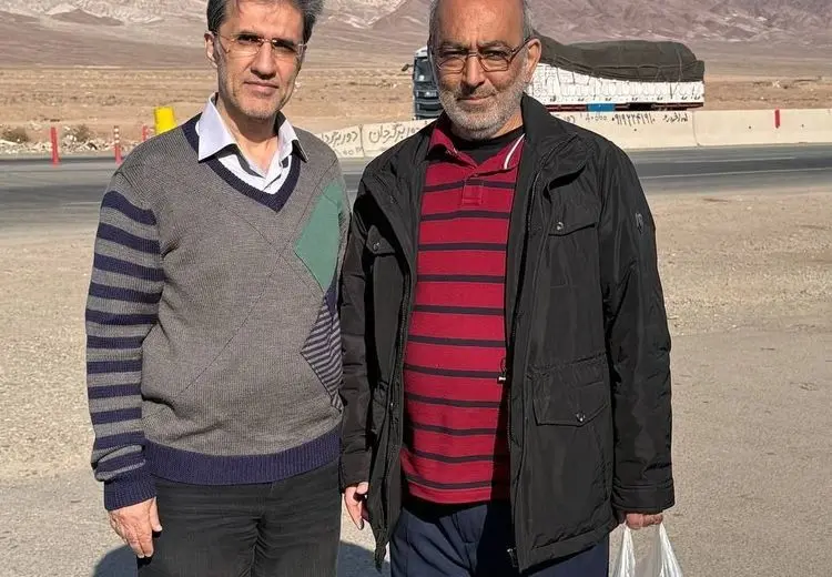 اولین تصویر از علی شکوری‌راد و حسین کروبی پس از آزادی

