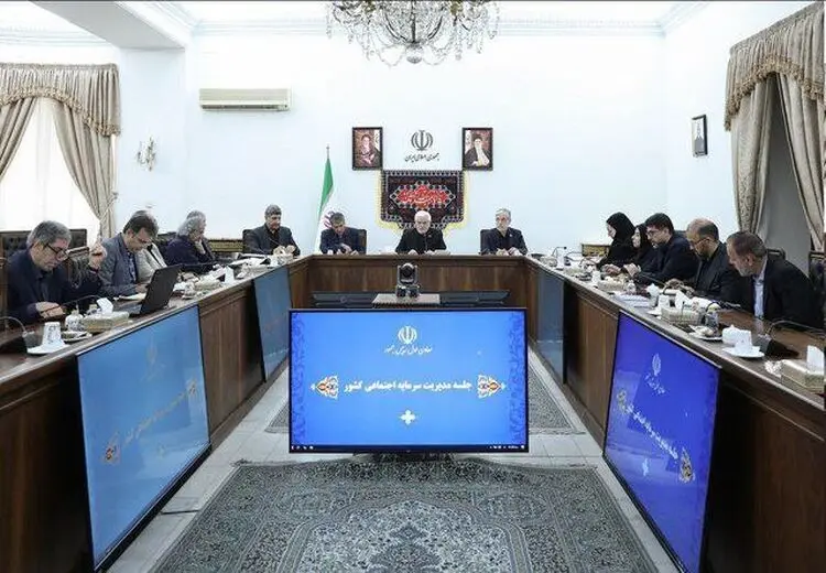 عارف: شیوه کنونی اداره کشور در دوران پساجنگ قابل تداوم نیست