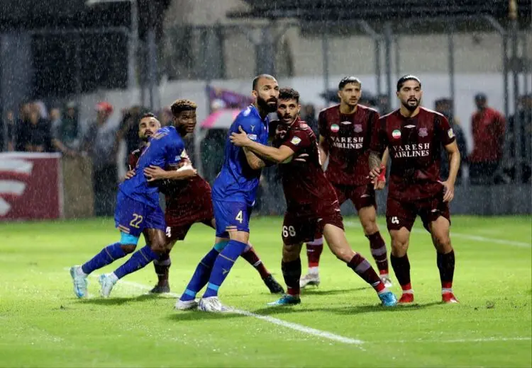 تساوی استقلال و نساجی با دستگاه VAR