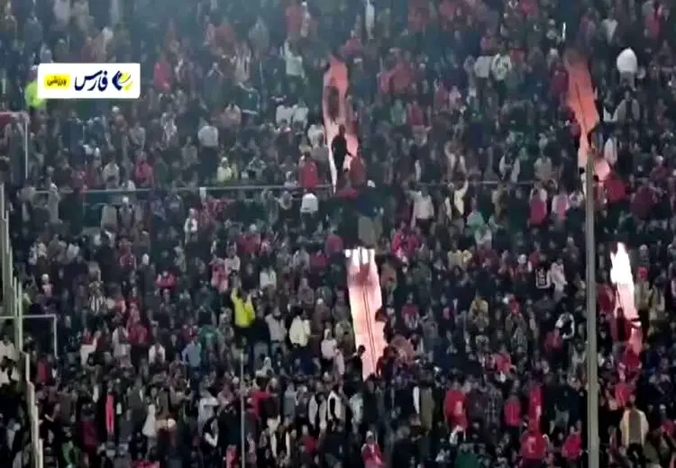 هواداران پرسپولیس علیه درویش شعار دادند!