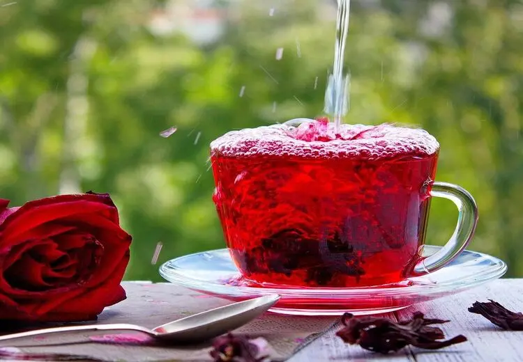 چای ترش؛ نوشیدنی کم‌کالری آرامش بخش و لاغرکننده