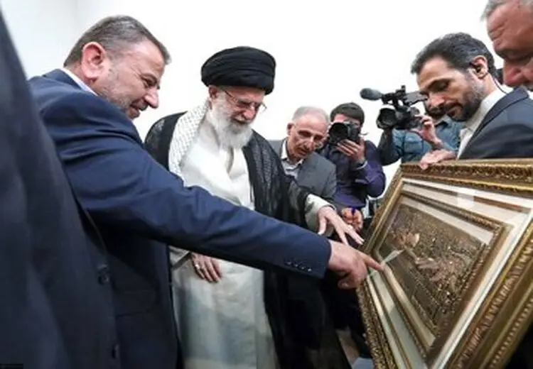 تصاویری از فرمانده ترور شده حماس در کنار رهبر انقلاب