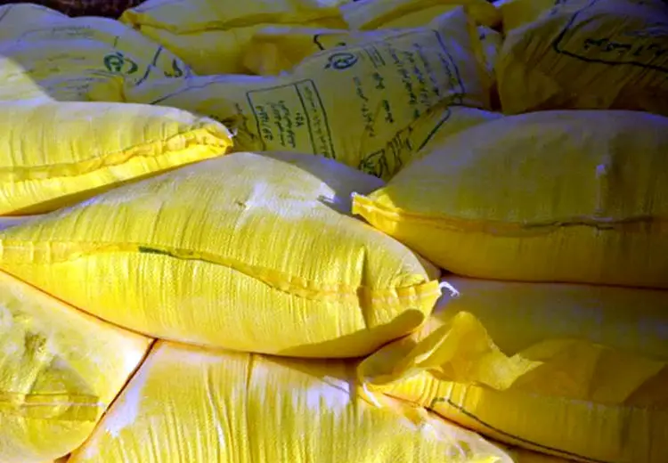 پرداخت سهیمه آرد نانوایی‌ها تا پایان فروردین