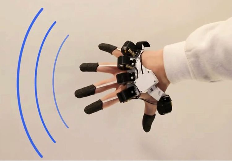 ابداع دستکش واقعیت مجازی