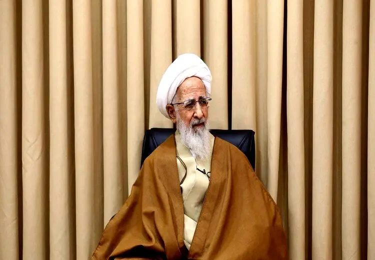 آیت الله جوادی آملی: جامعه ما در دالان ورودی یک تحول است/ باید از نظر فکر یک خانه تکانی کنیم