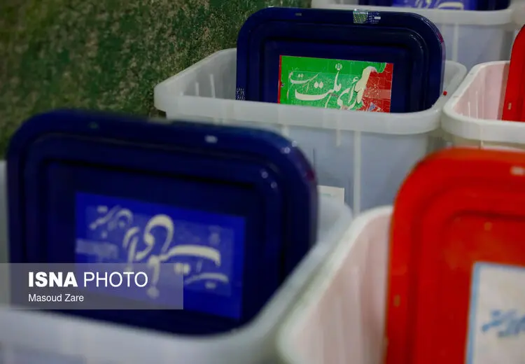 این‌ها آمده‌اند بگویند چه بپوشید، چه بخورید و چقدر بزایید!
