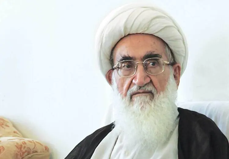 انتقاد مرجع تقلید معروف از وزرا و نمایندگان