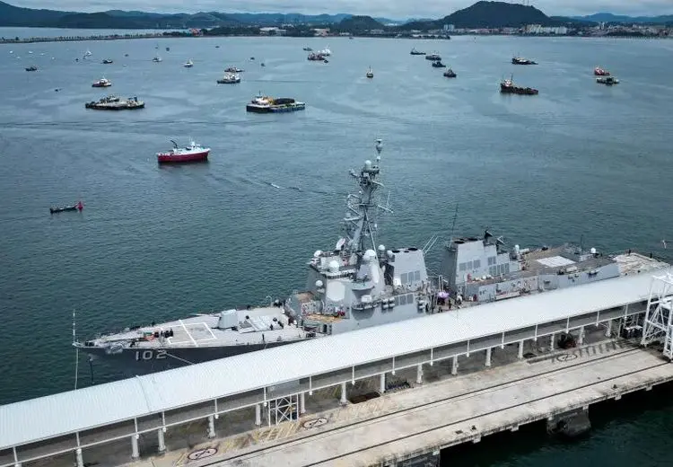 حمله ارتش آمریکا به سه قایق در اقیانوس آرام و کارائیب و کشته شدن ۱۱ نفر