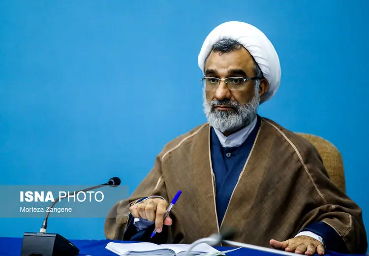دبیر شورای عالی انقلاب فرهنگی: برهنگی در خیابان در برخی از جاها سازماندهی شده است