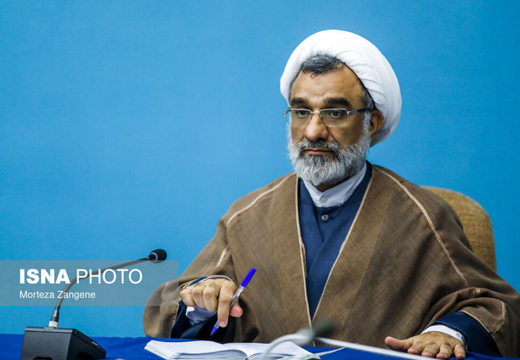 دبیر شورای عالی انقلاب فرهنگی: برهنگی در خیابان در برخی از جاها سازماندهی شده است