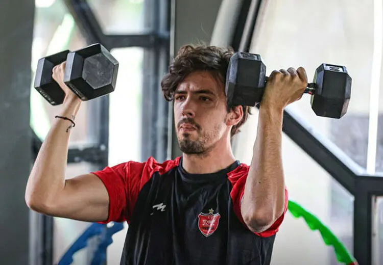 عصبانیت سرمربی پرسپولیس به خاطر یک بازیکن