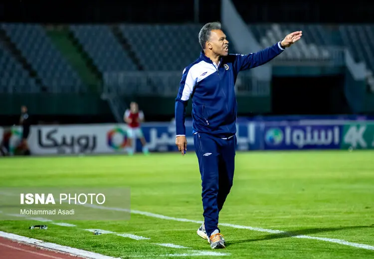 مورایس از سپاهان جدا می‌شود؟