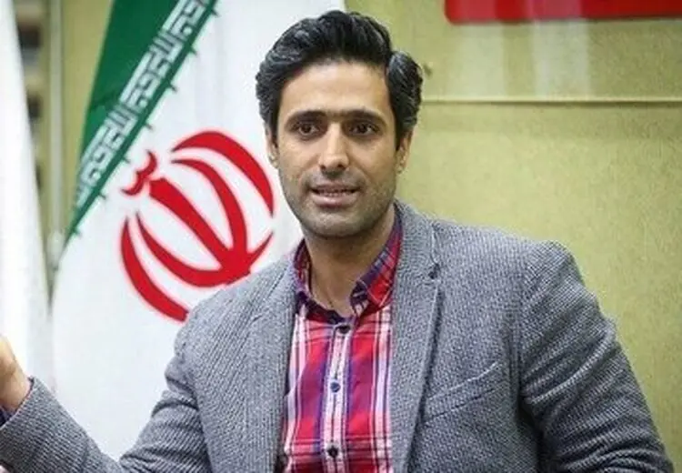 توضیحات جواد قارایی درباره خبر مهاجرتش
