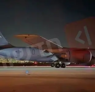 عکس هواپیمای آسیب دیده آمریکا در فرودگاه تل‌آویو