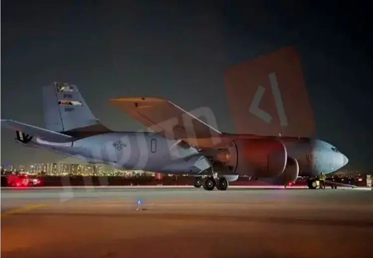 عکس هواپیمای آسیب دیده آمریکا در فرودگاه تل‌آویو