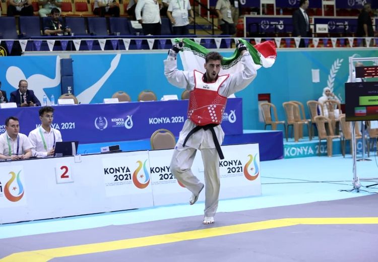 قهرمان تکواندوی ایران: از کار اخراج شدم و با حقوق شش میلیونی اردو، اقساط می‌دهم