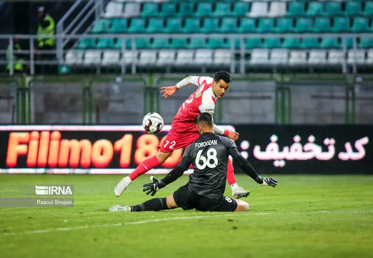 فنونی‌زاده: پرسپولیس در نقل‌وانتقالات فوق‌العاده بود/ اوسمار شکل بازی تیم را تغییر داد