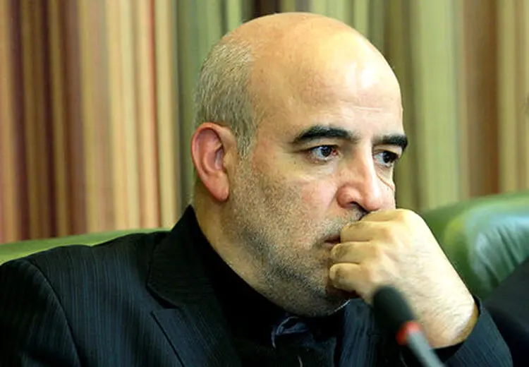 نماینده مجلس: لیست اساتید اخراجی جعلی است
