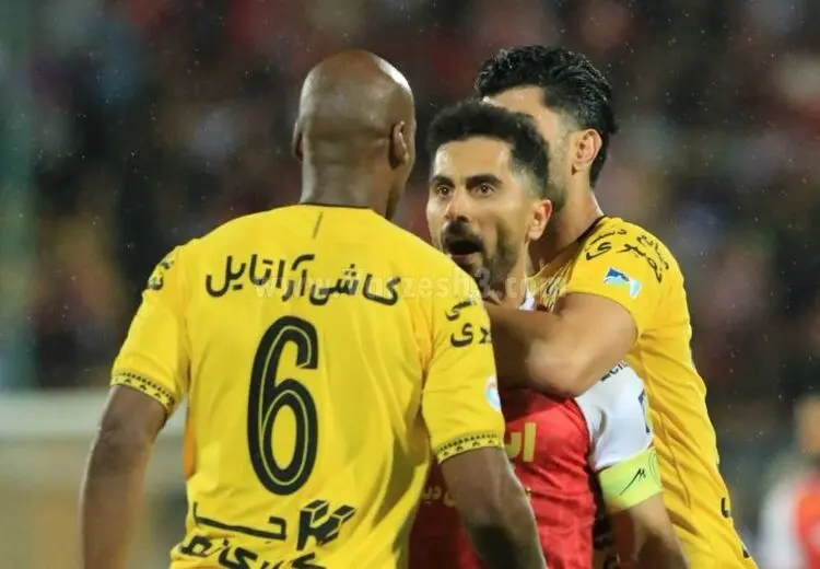 پرسپولیس و سپاهان باید عذرخواهی کنند