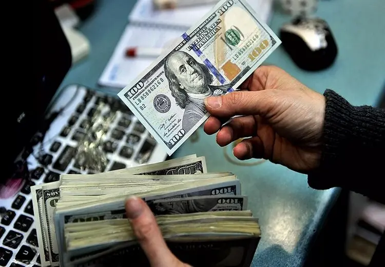 دولت ابراهیم رییسی رکورددار افزایش قیمت دلار پس از انقلاب + نمودار