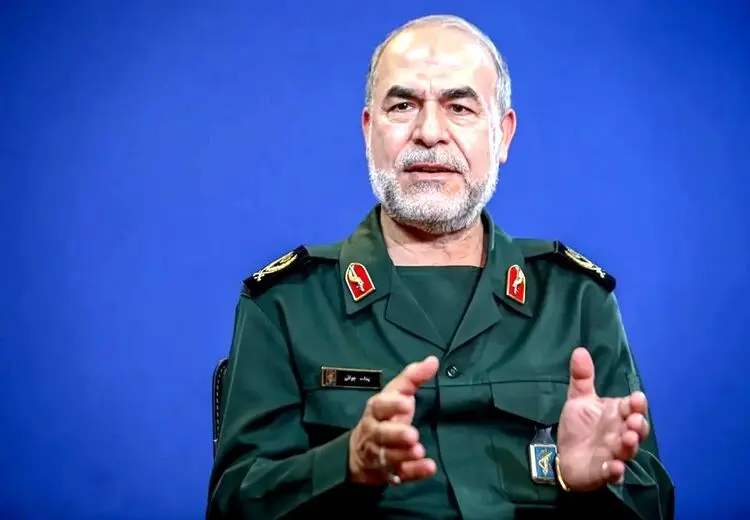  معاون سیاسی سپاه: کسی که روی قدرت دفاعی کشور معامله کرد صلاحیت ندارد