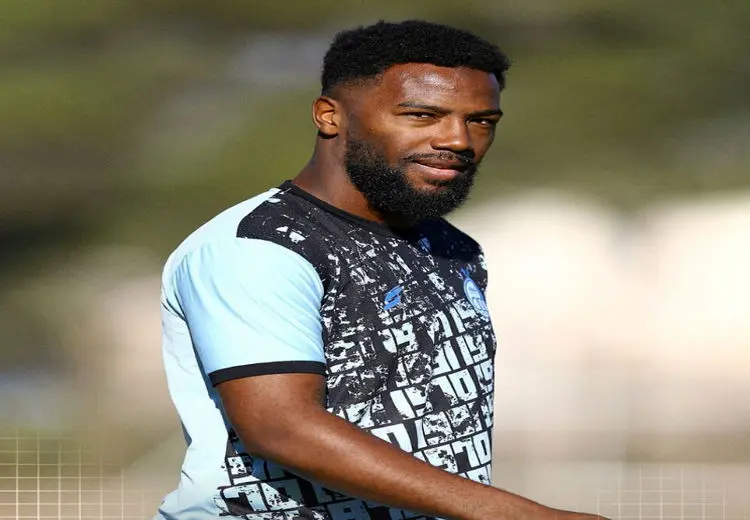 بازگشت بازیکن خبرساز خارجی به استقلال + عکس