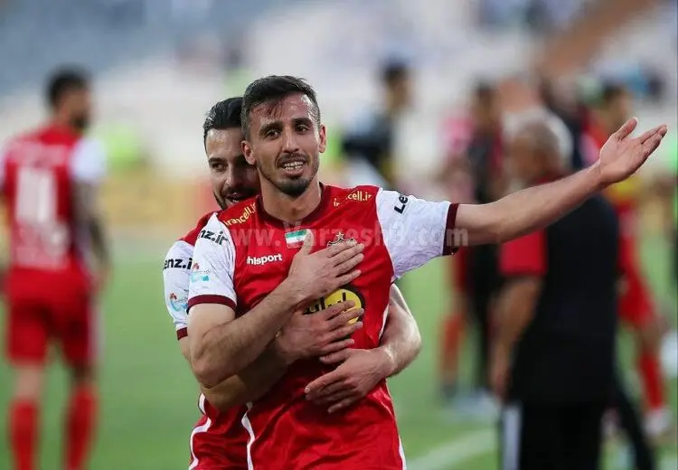 سعید صادقی با پرسپولیس تمدید کرد