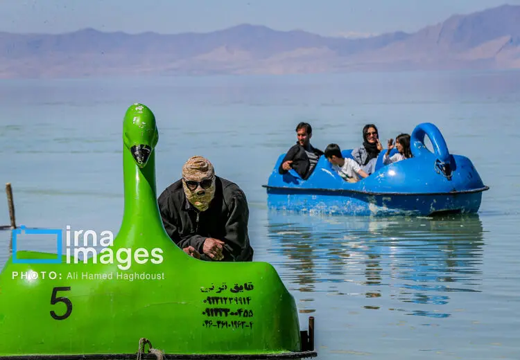 گردشگران نوروزی دریاچه ارومیه