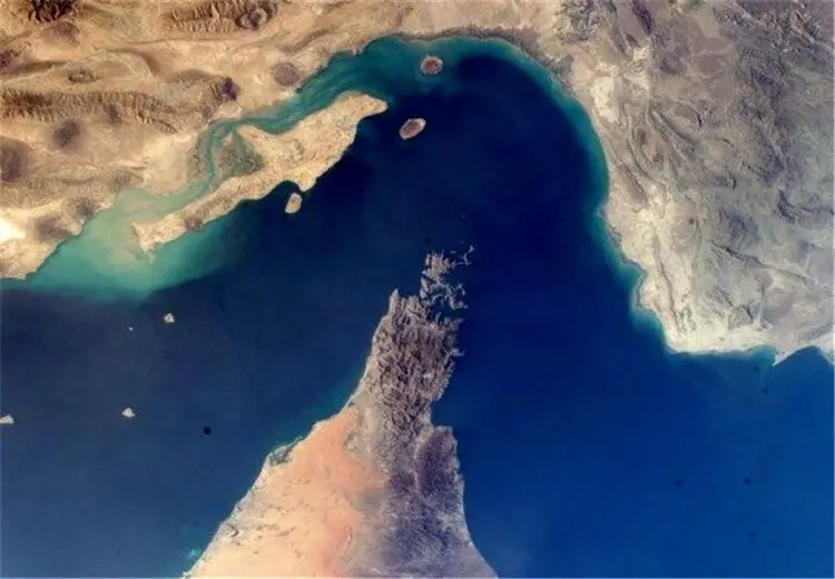 توقف عبور از تنگه هرمز بعد از حمله اسرائیل به لبنان