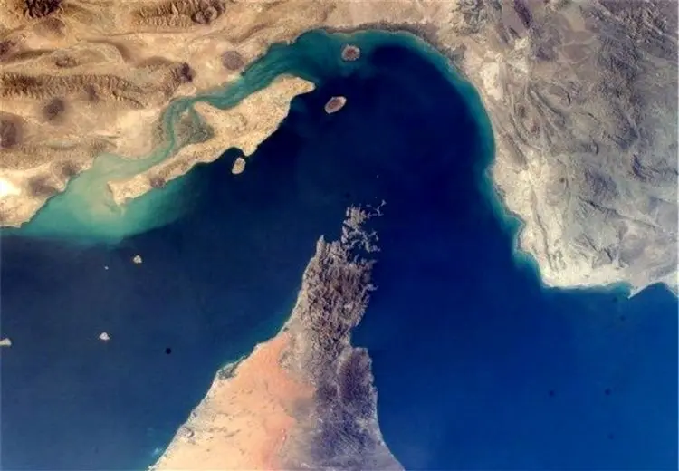 توقف عبور از تنگه هرمز بعد از حمله اسرائیل به لبنان