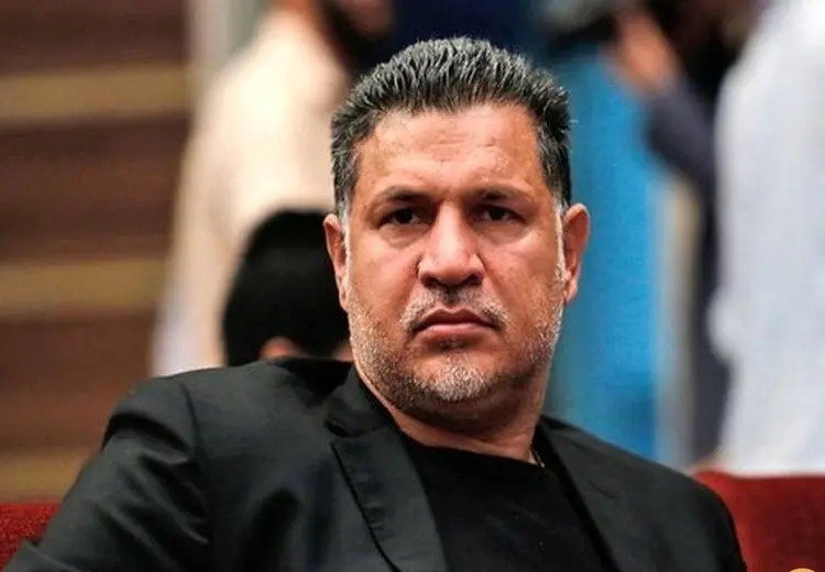 دیدار علی دایی با فرزند مجری برنامه ورزش و مردم + عکس