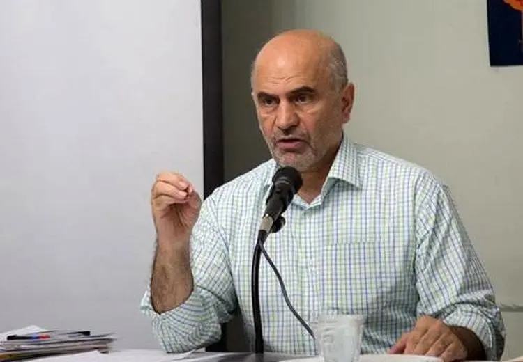 چرا با جهش نرخ ارز، همه کالاهای اساسی یک‌شبه با نرخ جدید قیمت‌گذاری شدند؟