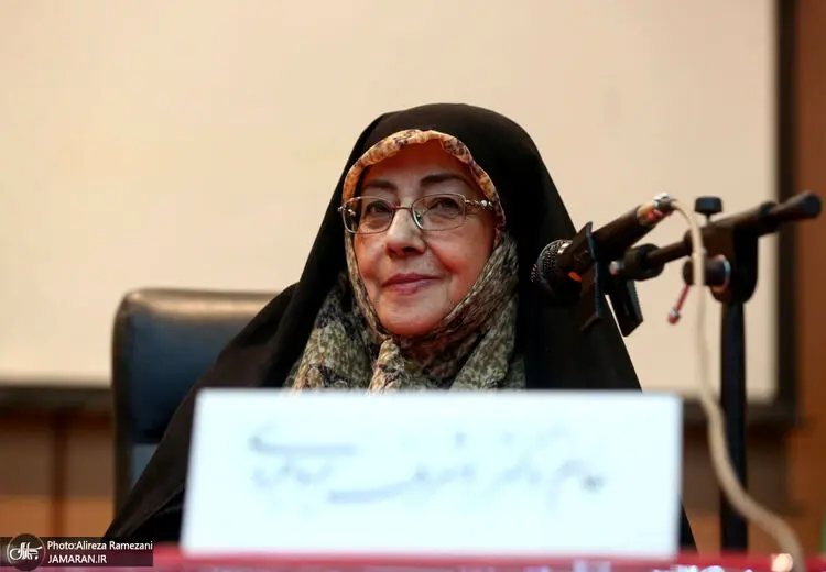تا زمانی که پزشکیان از اصولش عدول نکند مردم او را تنها نخواهند گذاشت