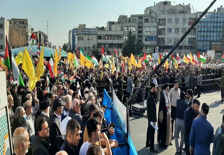 تجمع در میدان انقلاب تهران در حمایت از غزه