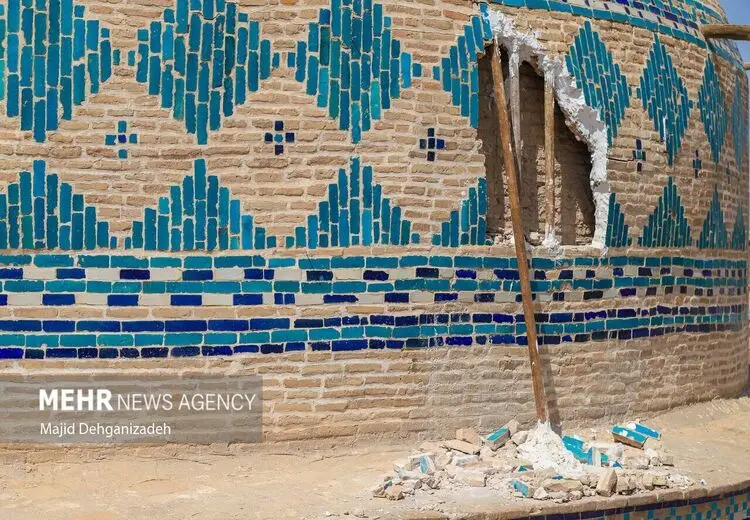 ریزش گنبد مسجد تاریخی امیرچخماق
