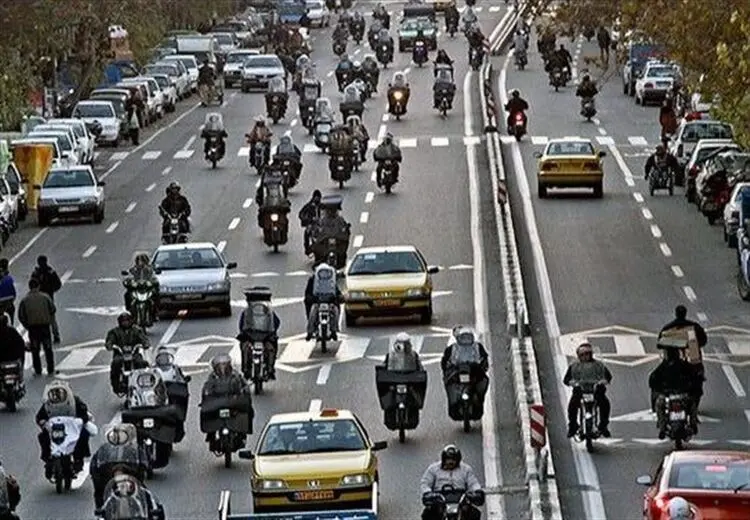 پلیس راهور: جابجایی مسافر با خودروی شخصی تخلف است/با جدیت برخورد می‌کنیم