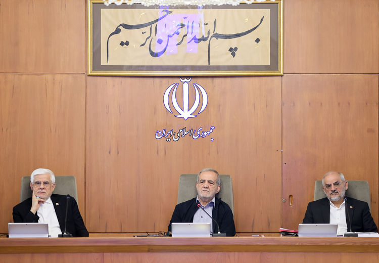  پزشکیان : من مسایل خارجی را حل می‌کنم اما نگران مسایل داخلی‌ام!