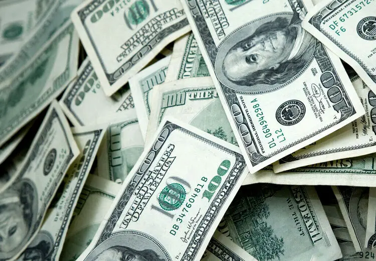 اقدام عجیب بازیکن مازاد؛ استفاده از پیشنهاد تیم دسته دومی امارات برای بالا بردن قرارداد!